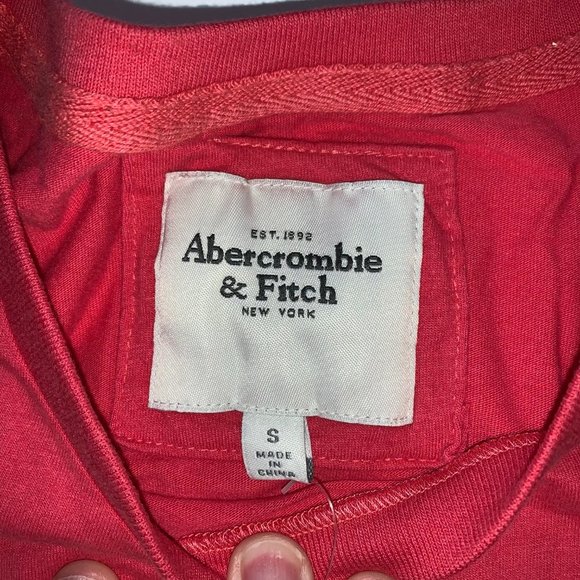 🍃2/$20🍃Abercrombie & Fitch Applique Logo Women's T-Shirt, Rose/Pink, S - Picture 3 of 7